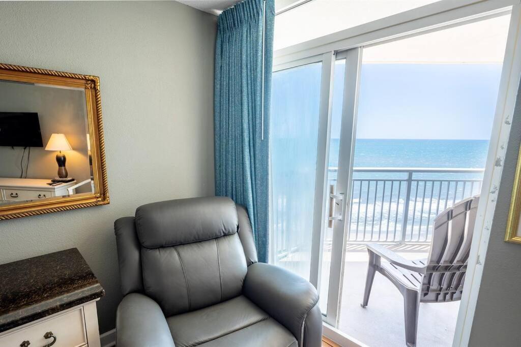 Vila Baywatch Renovated, Unobstructed Oceanfront Views! Myrtle Beach Exteriér fotografie